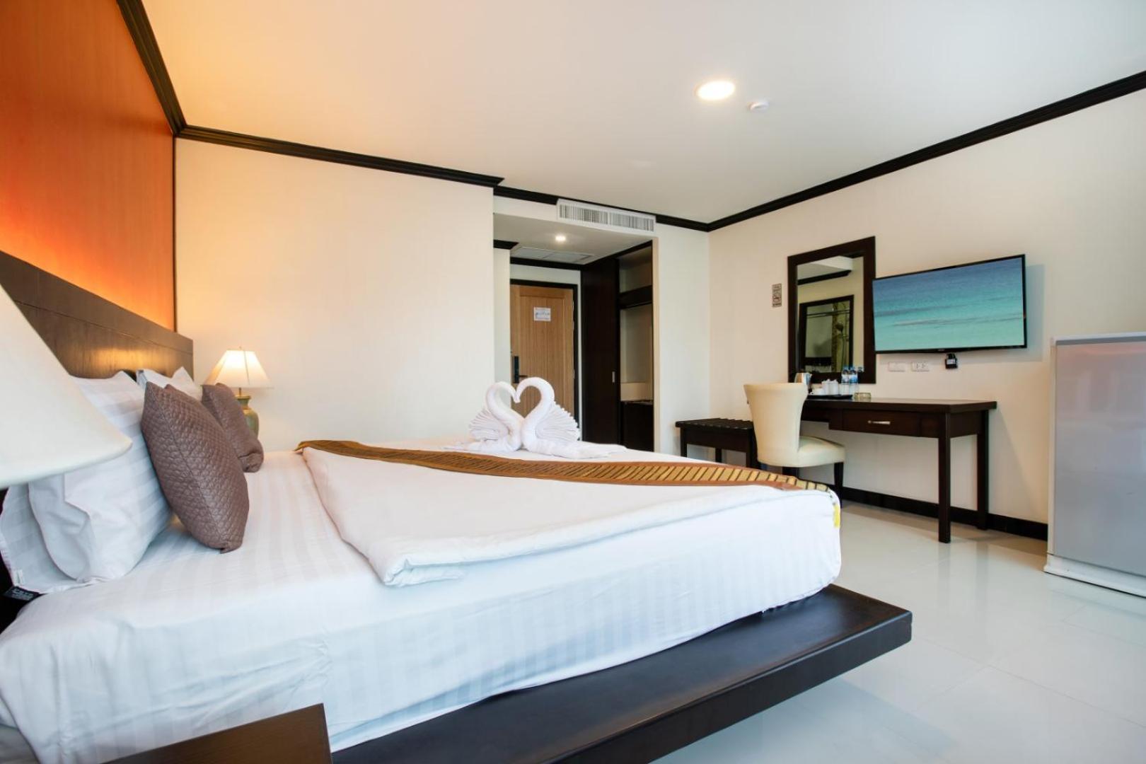 Orchid Garden Hotel Patong Exterior foto